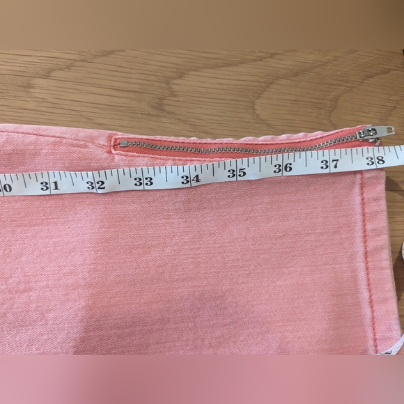 Chico's So Slimming Pink Zipper Hem Jeans in Size 2 / US Size 12 or L - Picture 16 of 16